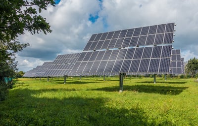 Investissements en énergies renouvelables et amélioration du bilan carbone