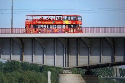 Exploration des interactions entre le tourisme et le réchauffement climatique