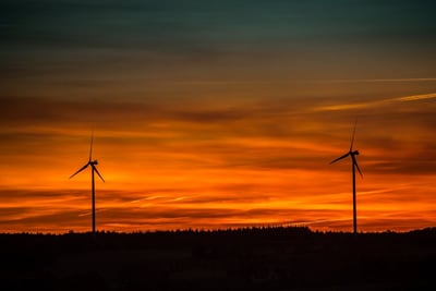 Comprendre les distinctions entre énergie renouvelable, décarbonée et bas carbone